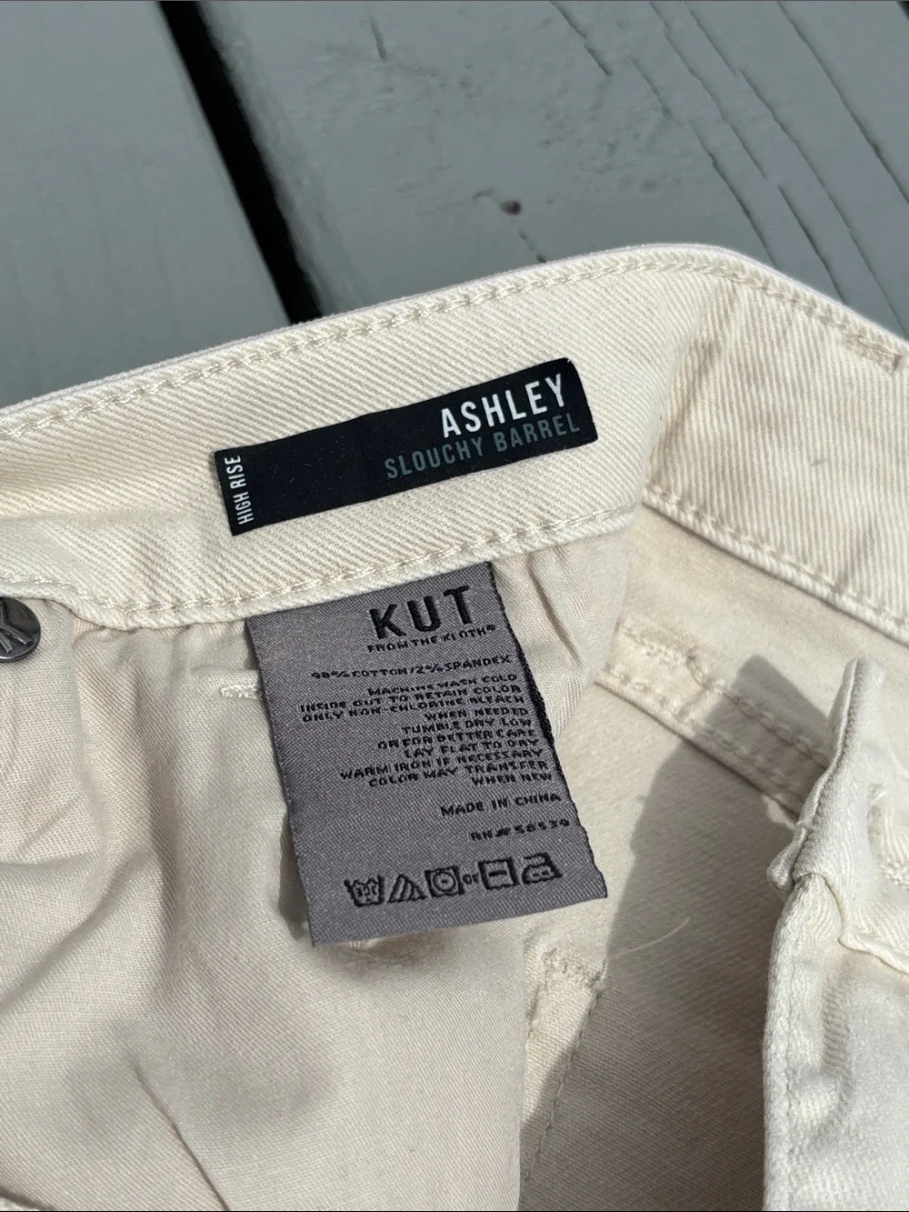 Kut from the Kloth Ashley Slouchy Barrel High-Rise Jeans